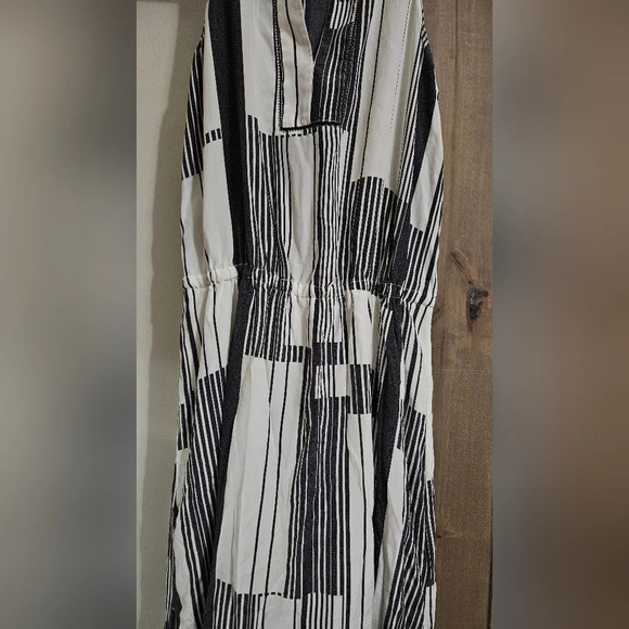 CLUB MONACO 100% Silk Geometric Stripe Print Maxi Dress In White/black. Size 0 - Picture 7 of 10